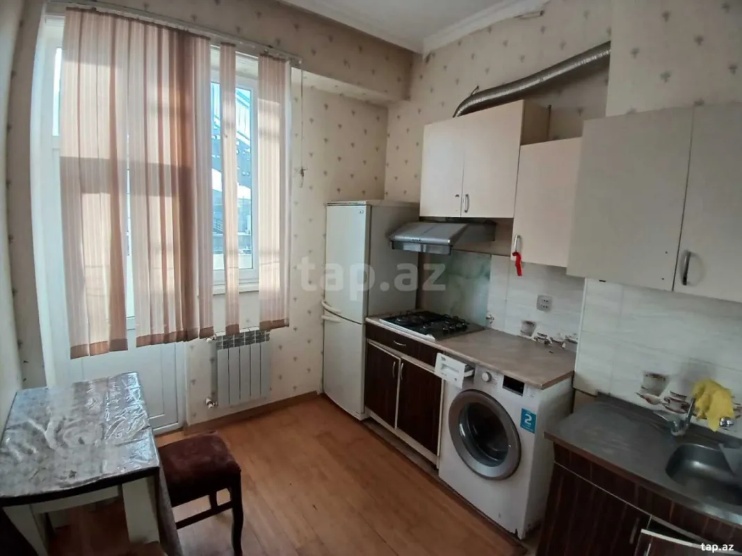 Kirayə verilir 2 otaqlı yeni tikili 60 m²