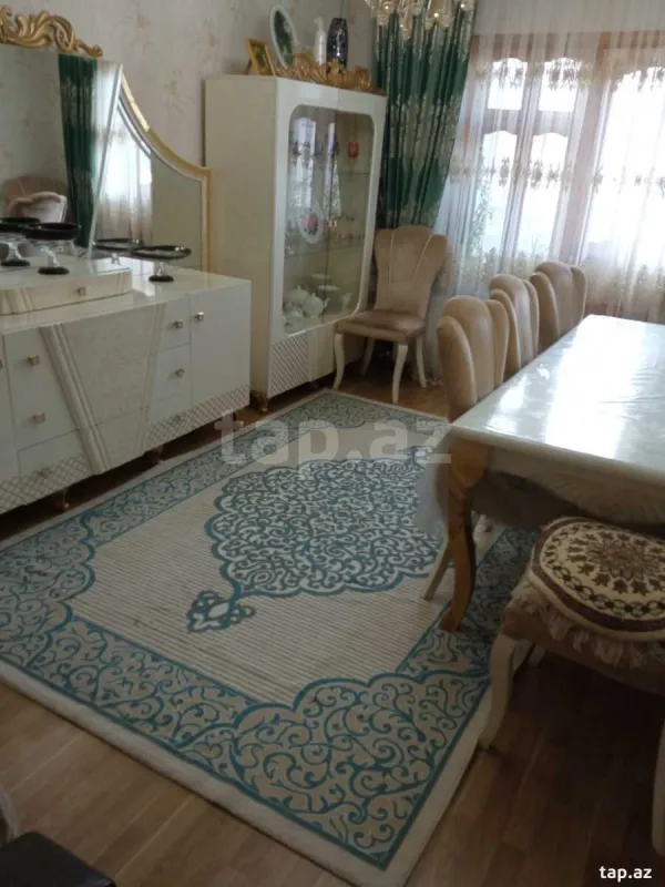 Satılır 4 otaqlı mənzil 120 m²
