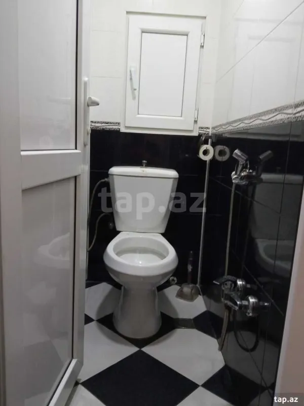 Satılır 4 otaqlı mənzil 120 m²