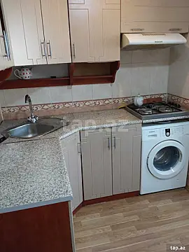 Satılır 4 otaqlı mənzil 120 m²
