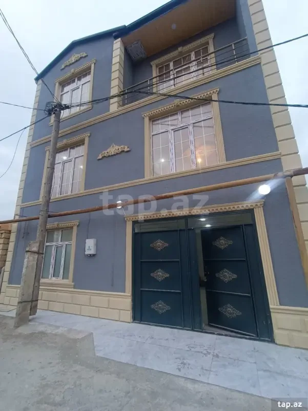 Satılır 6 otaqlı həyət evi 200 m²