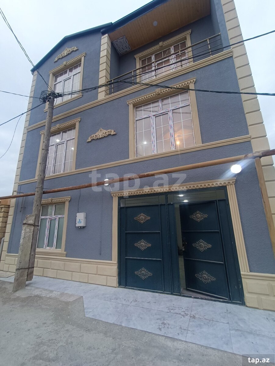 Satılır 6 otaqlı həyət evi 200 m²
