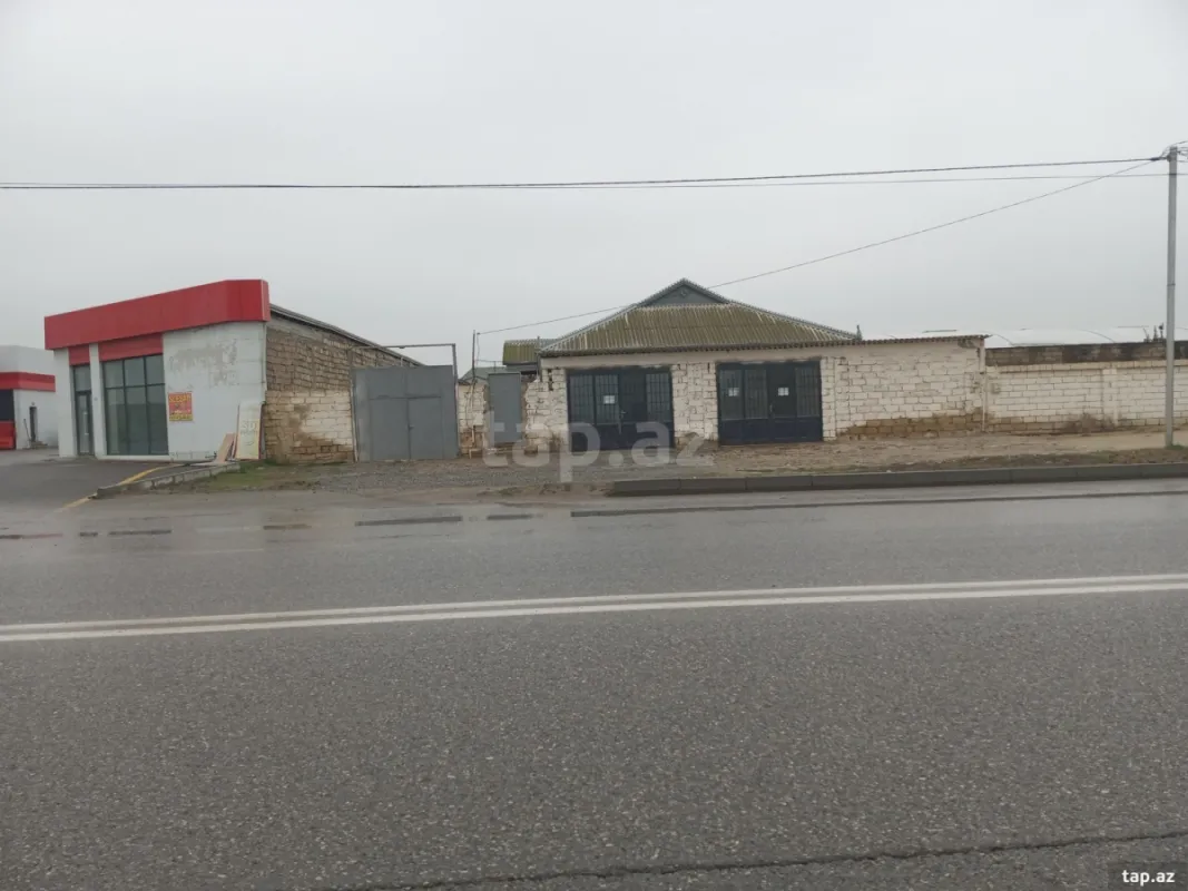 Kirayə verilir 4 otaqlı həyət evi