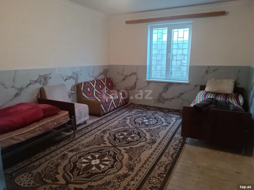 Kirayə verilir 4 otaqlı həyət evi