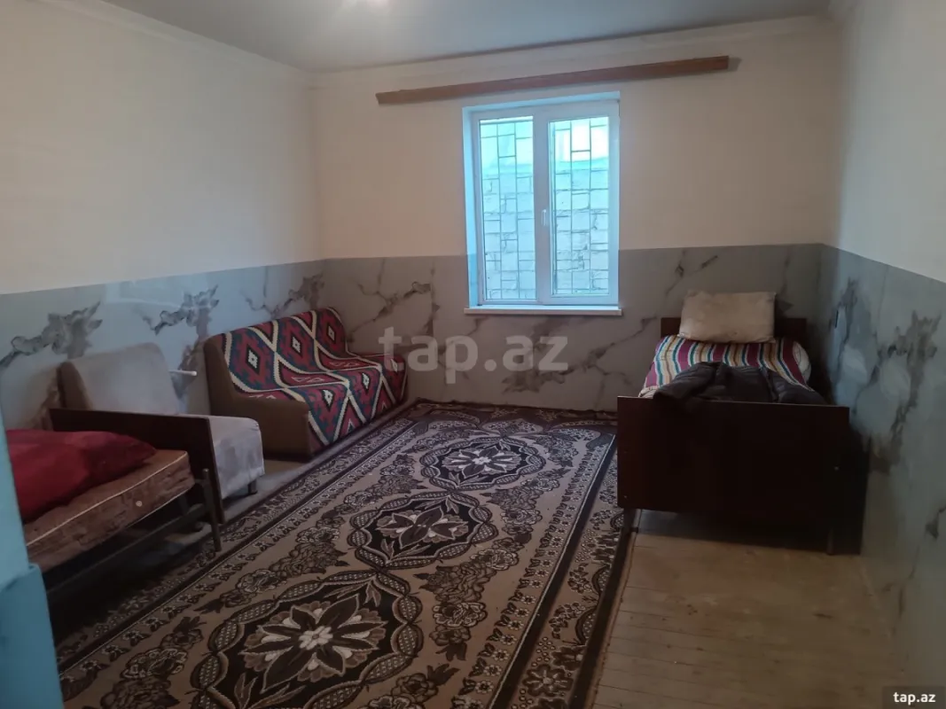 Kirayə verilir 4 otaqlı həyət evi
