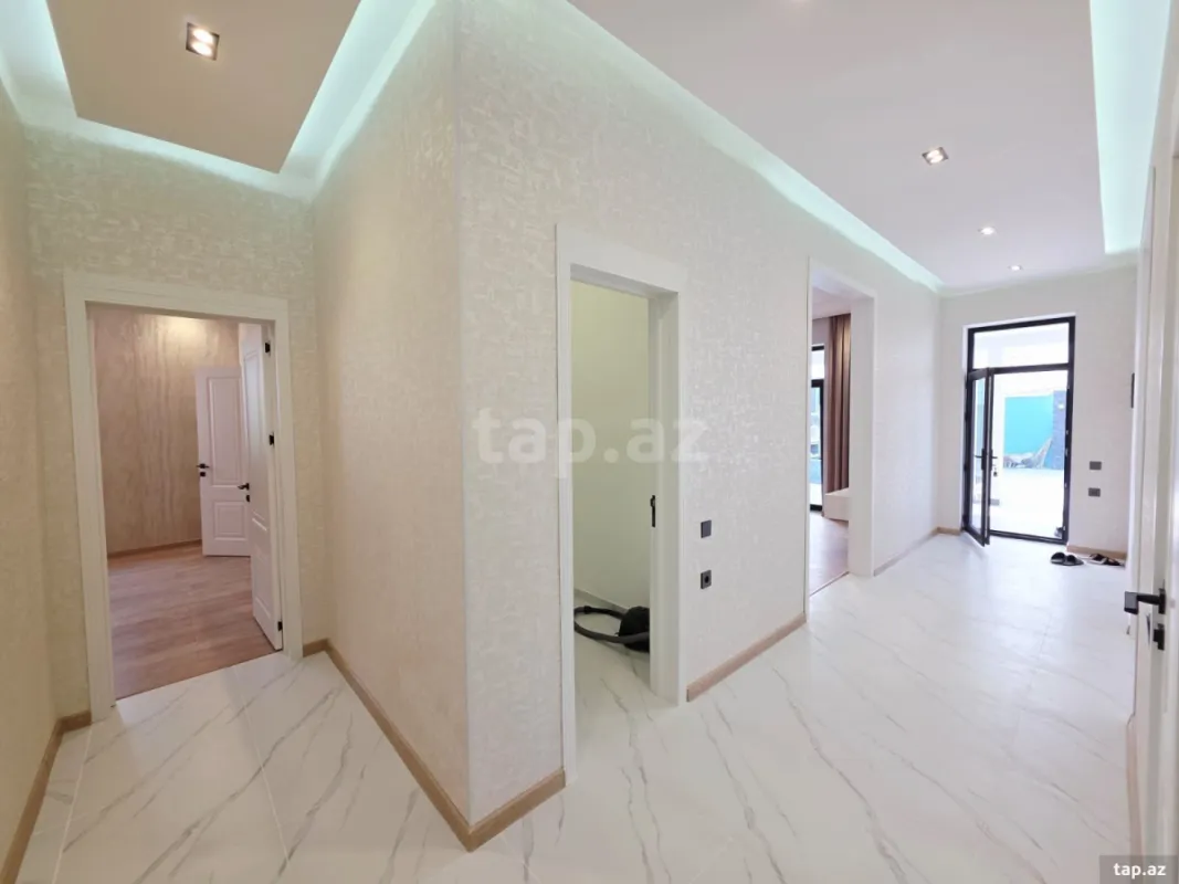 Satılır 4 otaqlı həyət evi