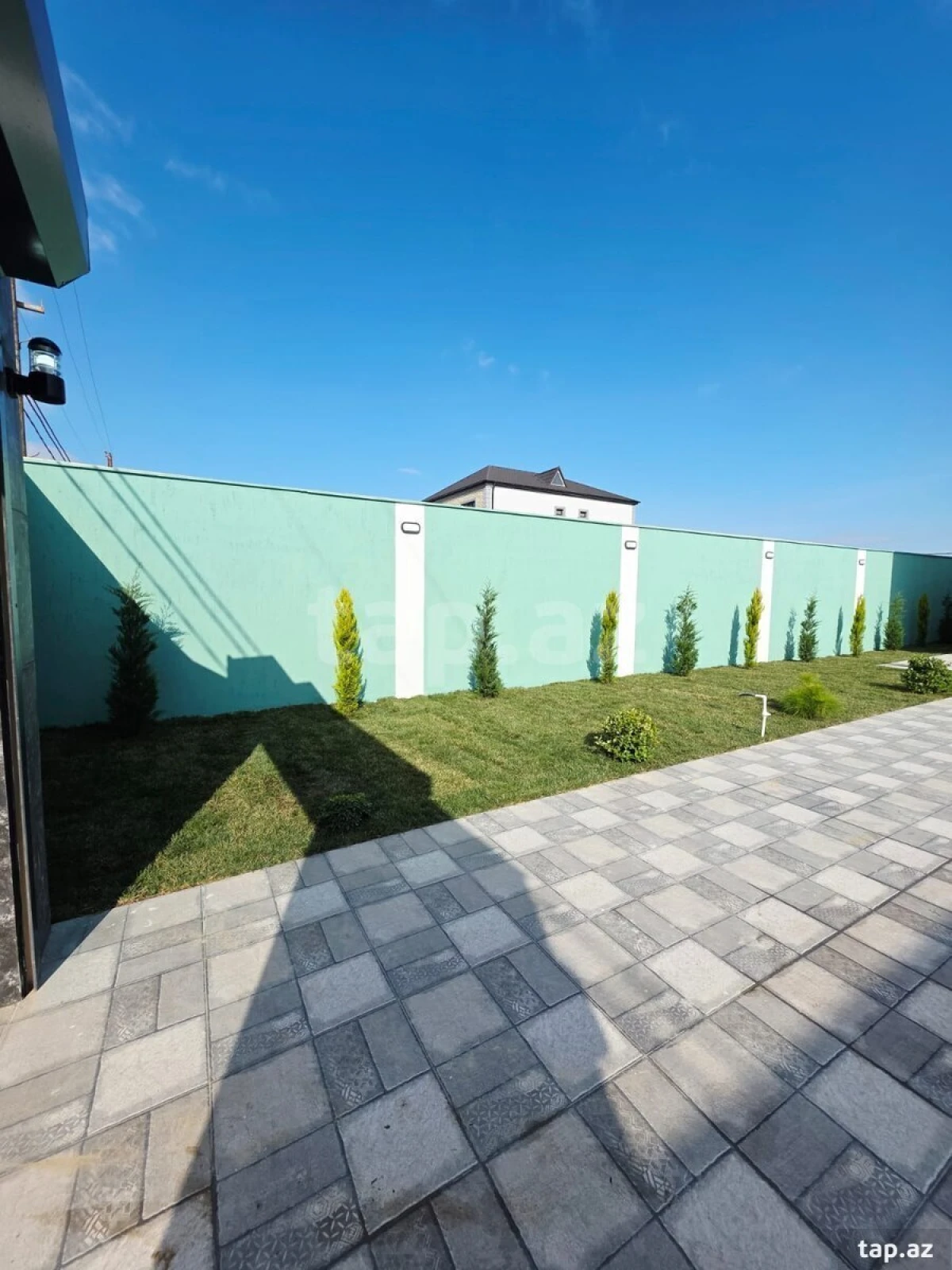 Satılır 4 otaqlı həyət evi