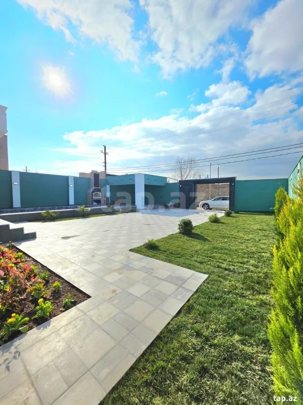 Satılır 4 otaqlı həyət evi