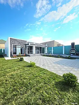 Satılır 4 otaqlı həyət evi