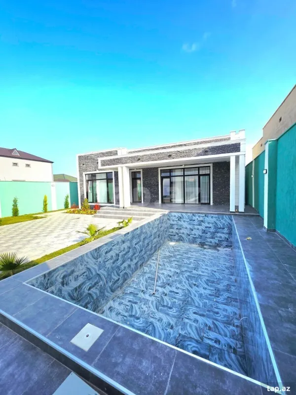 Satılır 4 otaqlı həyət evi