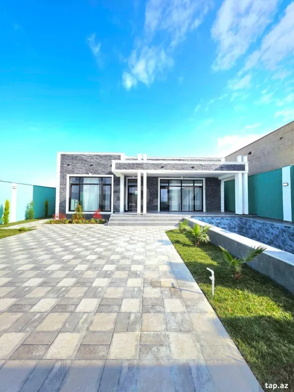 Satılır 4 otaqlı həyət evi