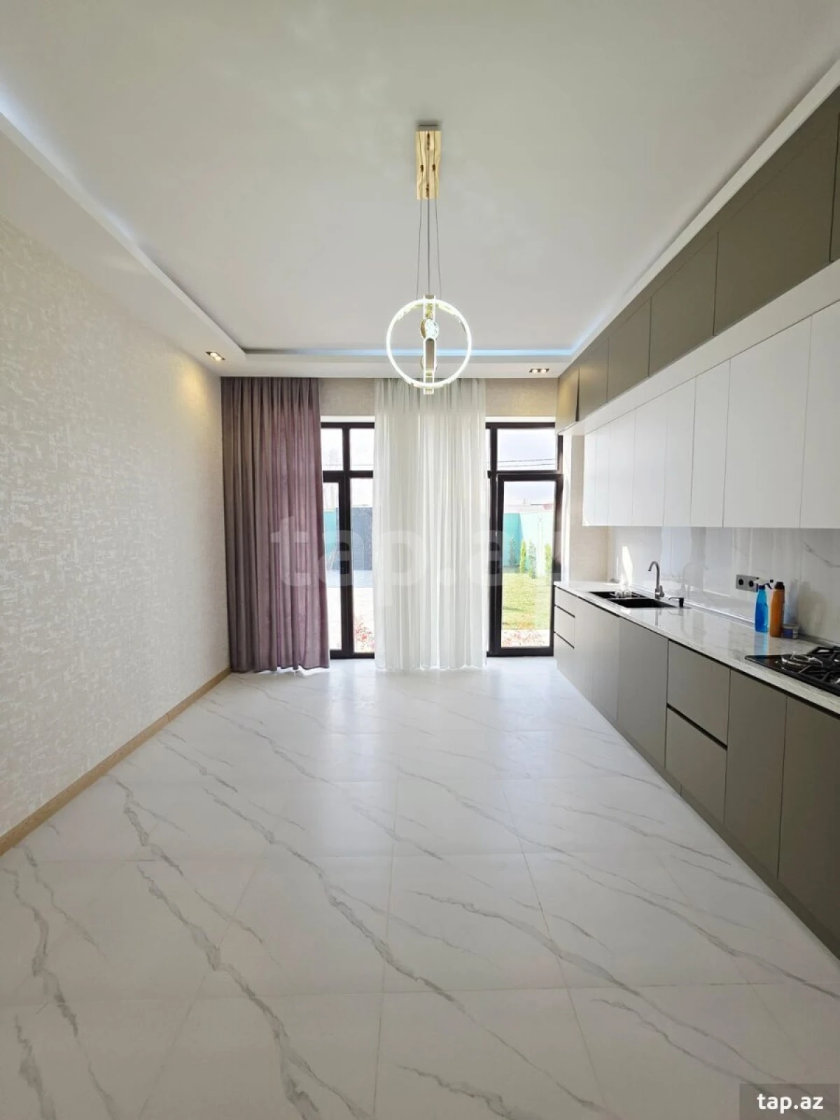 Satılır 4 otaqlı həyət evi