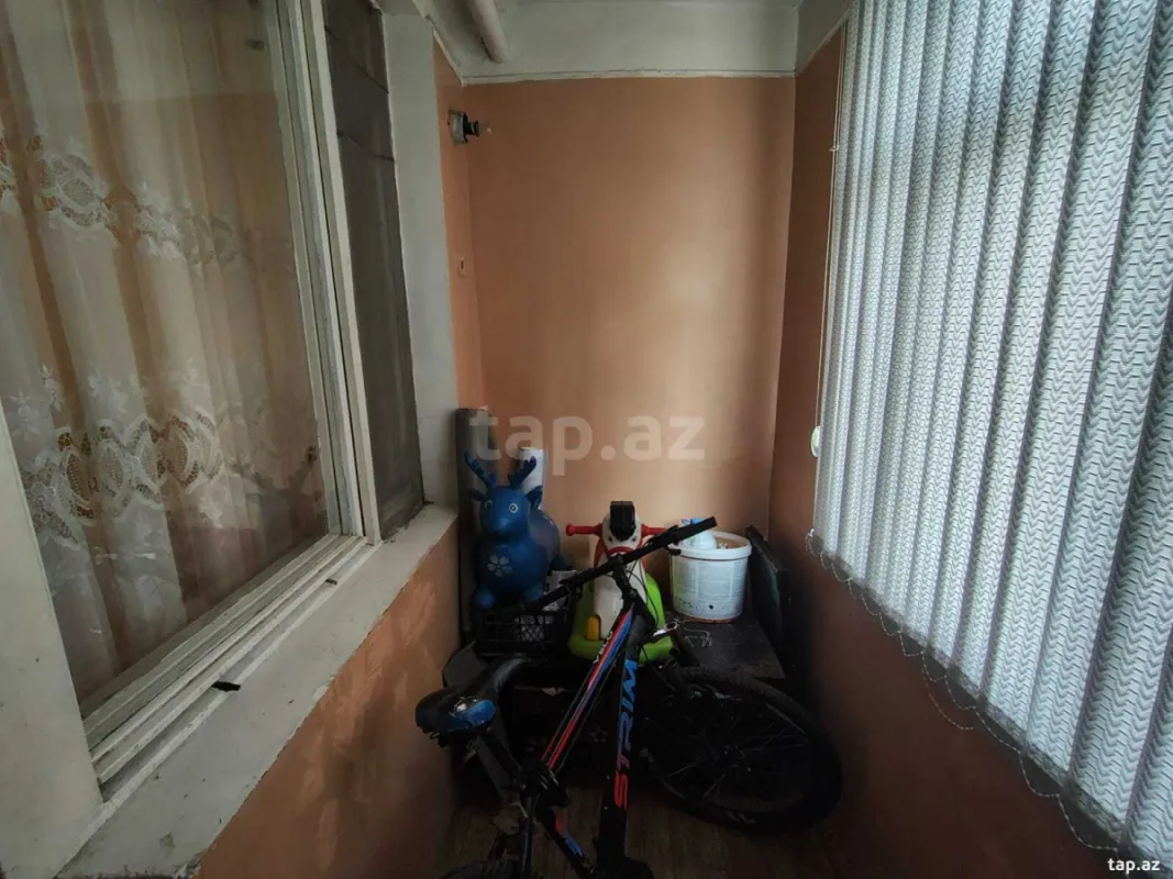 Satılır 3 otaqlı mənzil 94 m²