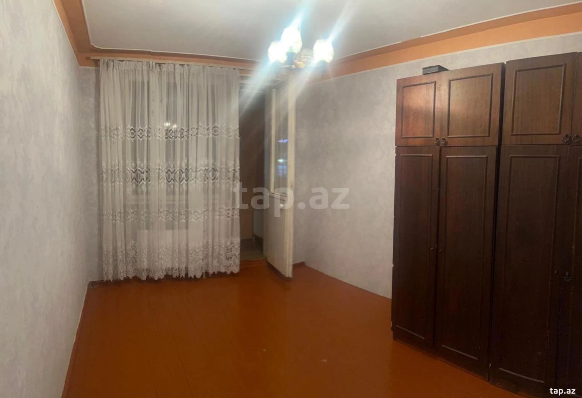 Satılır 3 otaqlı mənzil 94 m²