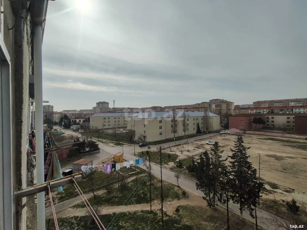Satılır 3 otaqlı mənzil 94 m²