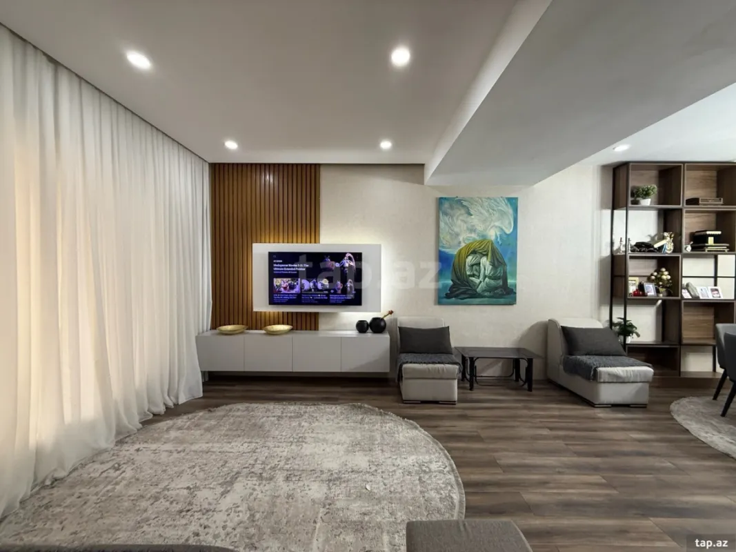 Satılır 7 otaqlı həyət evi