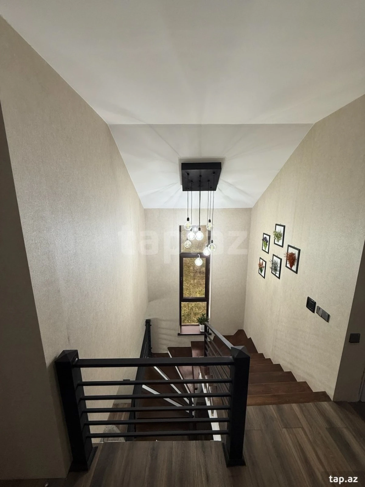 Satılır 7 otaqlı həyət evi