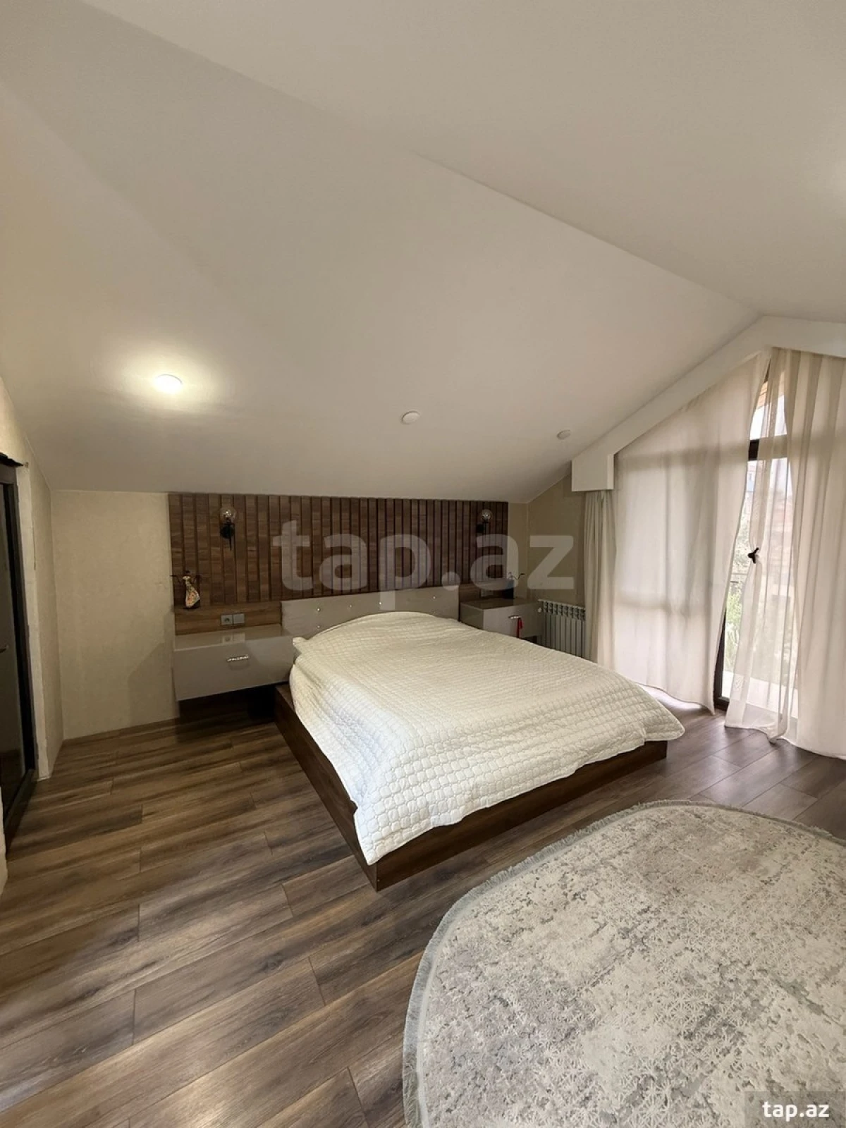 Satılır 7 otaqlı həyət evi