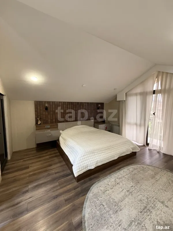 Satılır 7 otaqlı həyət evi