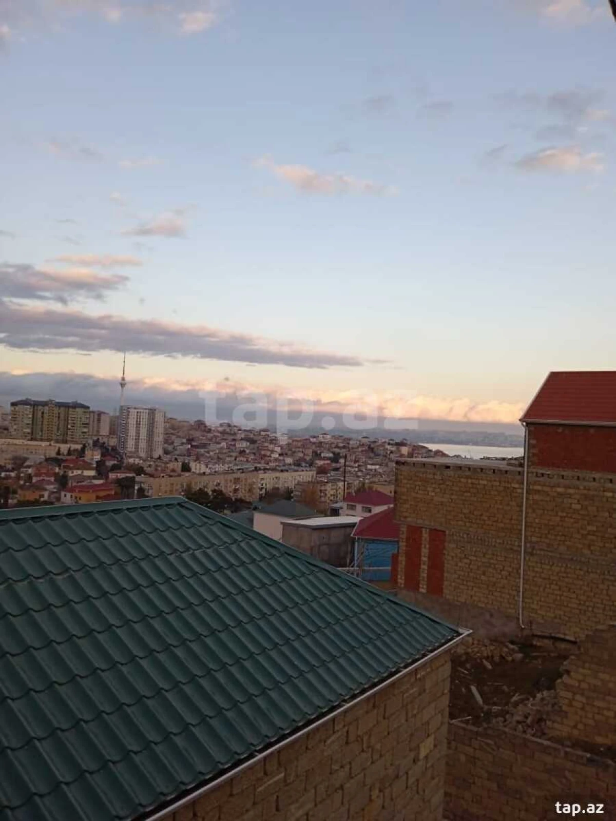 Kirayə verilir 5 otaqlı həyət evi