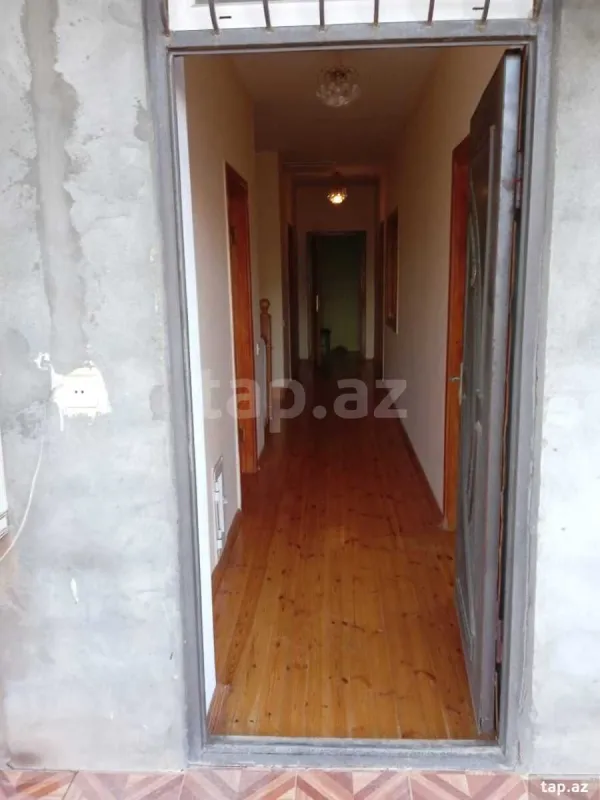 Kirayə verilir 5 otaqlı həyət evi