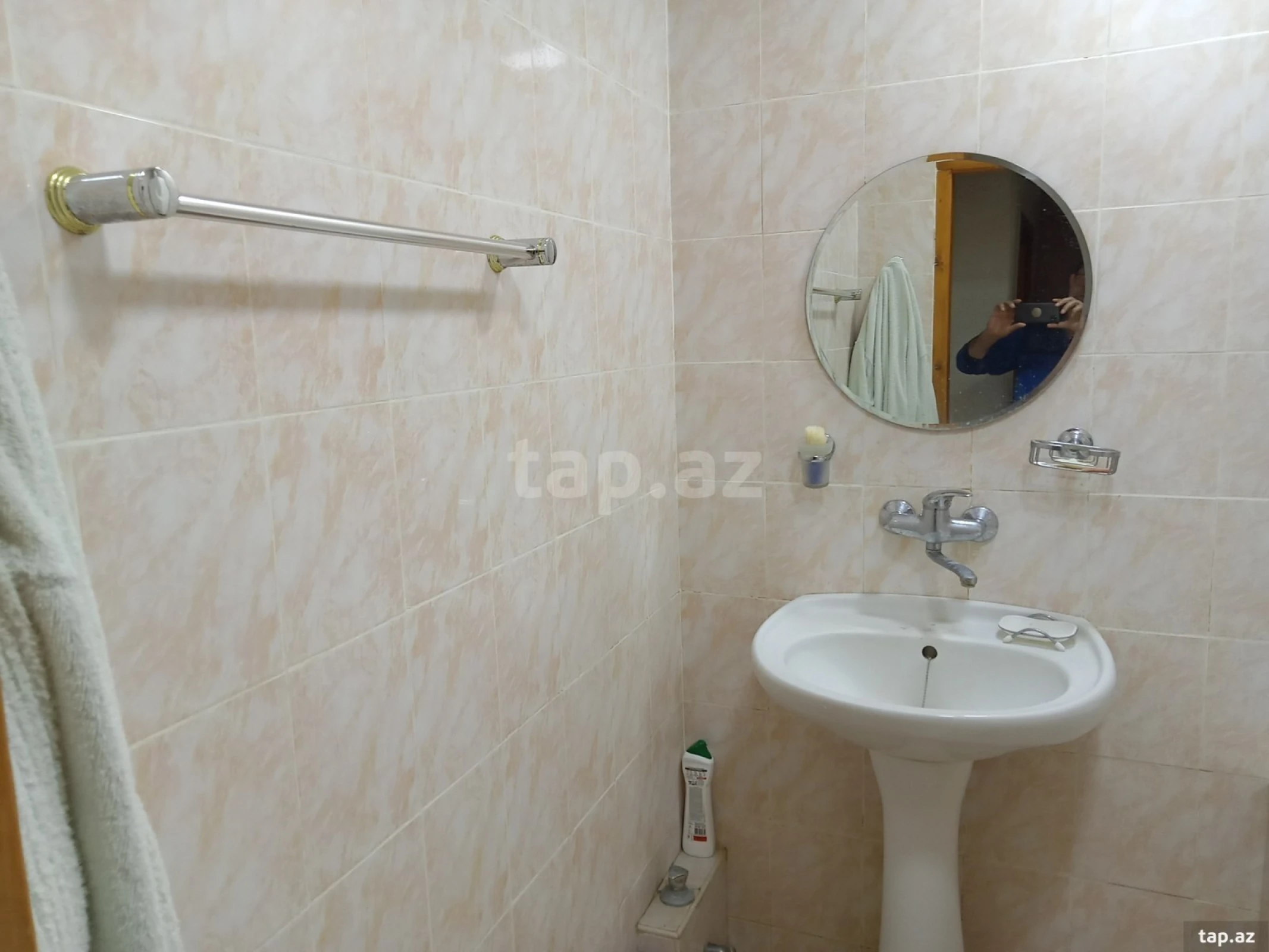 Kirayə verilir 2 otaqlı mənzil 67 m²