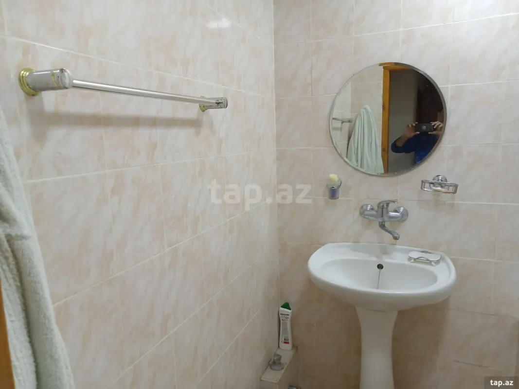Kirayə verilir 2 otaqlı mənzil 67 m²
