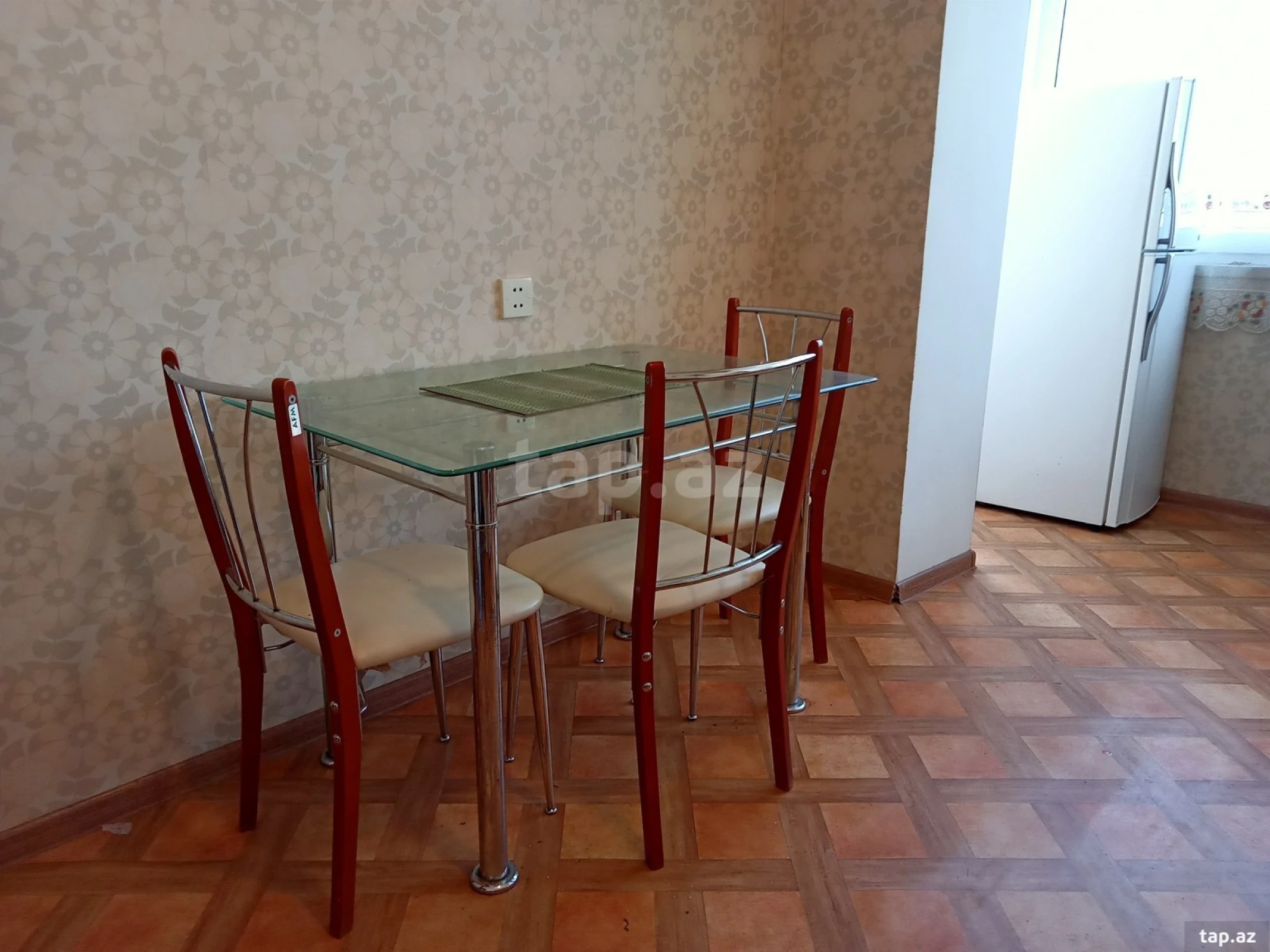 Kirayə verilir 2 otaqlı mənzil 67 m²