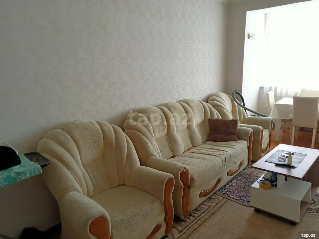 Kirayə verilir 2 otaqlı mənzil 67 m²