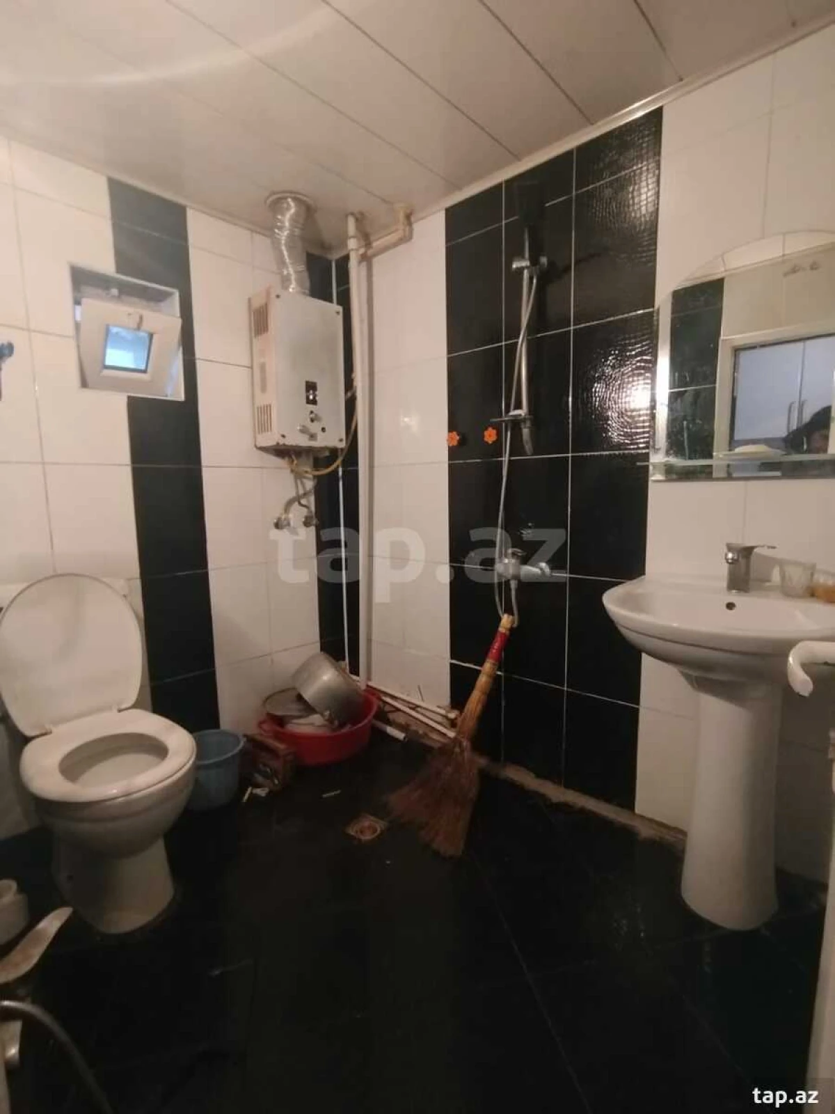 Satılır 3 otaqlı həyət evi