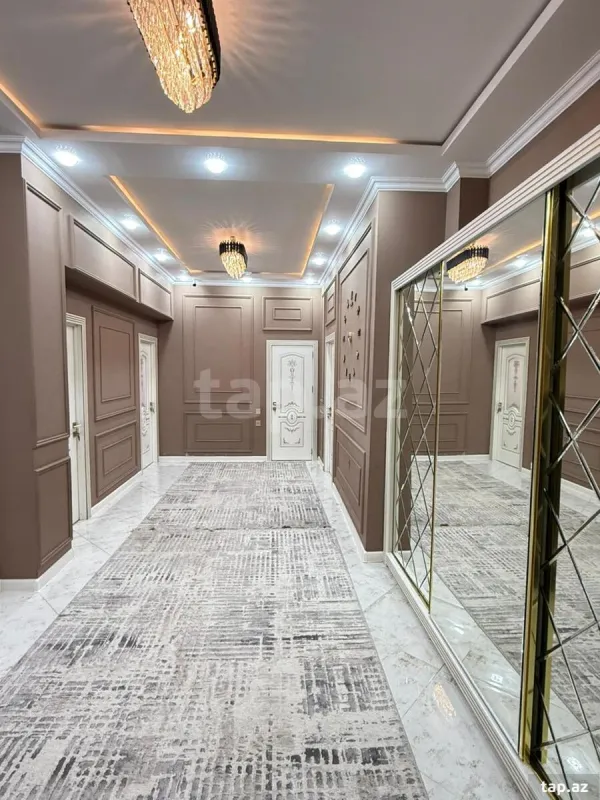 Satılır 3 otaqlı yeni tikili 125 m²