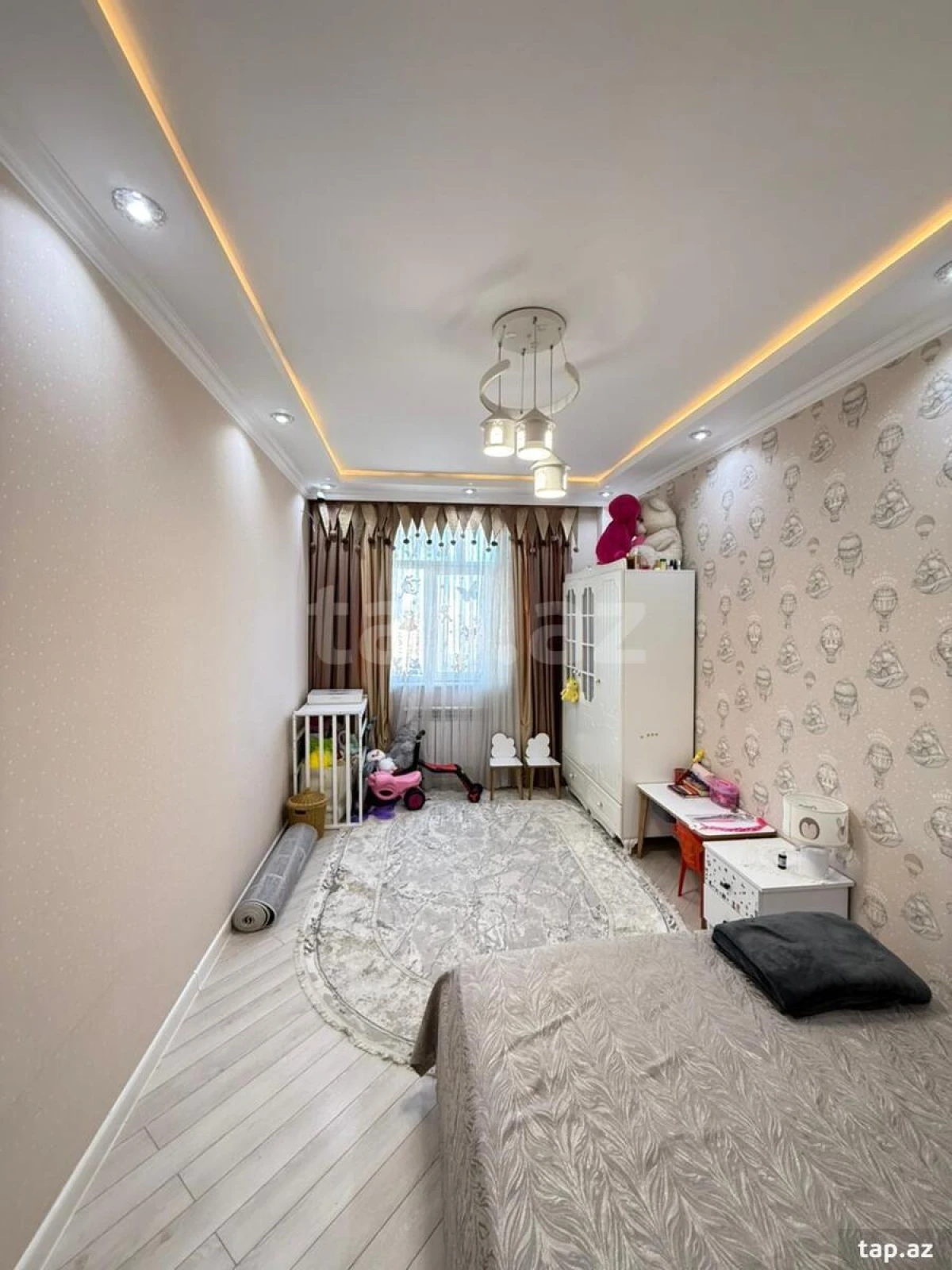 Satılır 3 otaqlı yeni tikili 125 m²