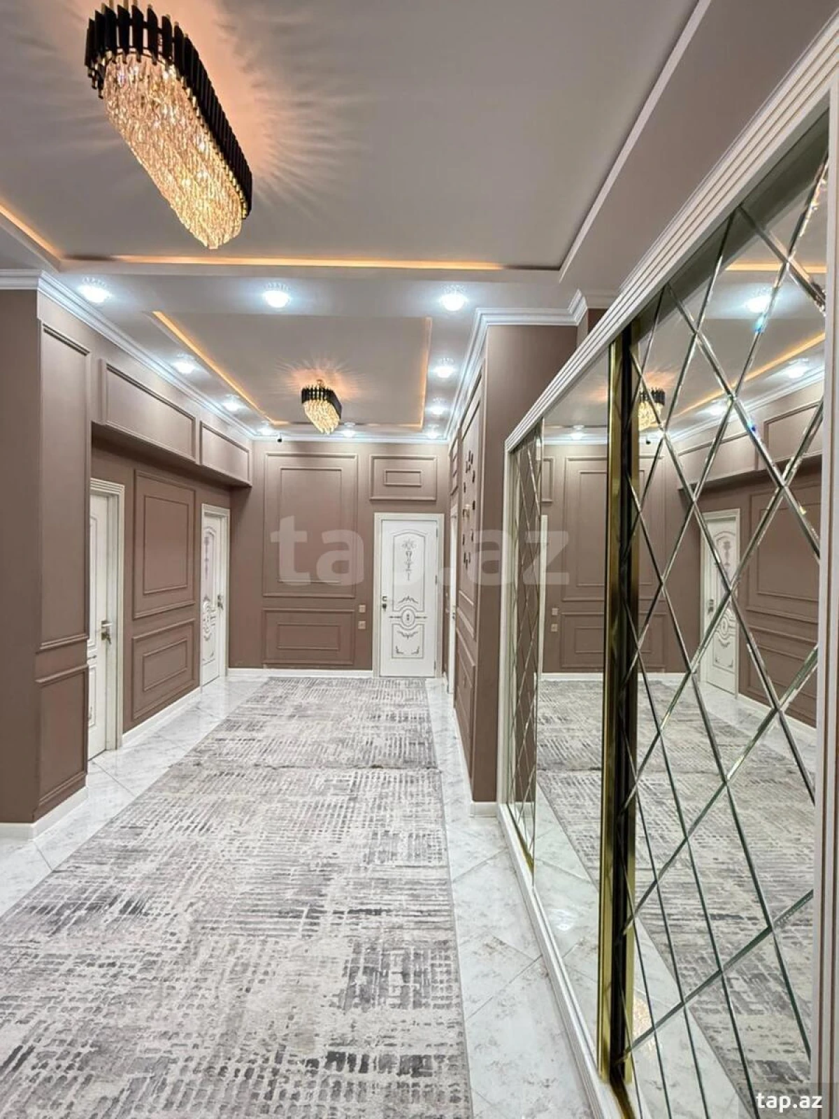 Satılır 3 otaqlı yeni tikili 125 m²
