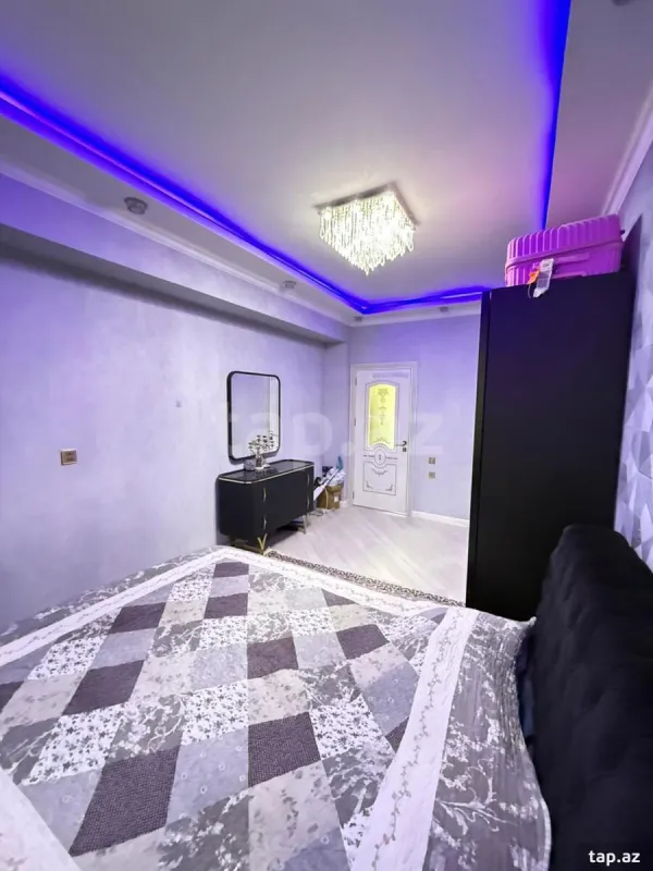 Satılır 3 otaqlı yeni tikili 125 m²