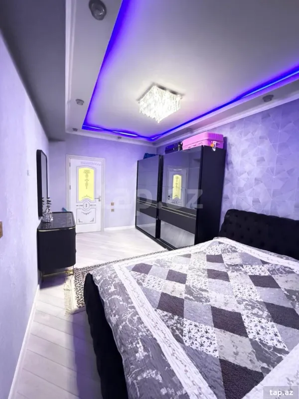 Satılır 3 otaqlı yeni tikili 125 m²