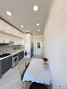 Satılır 3 otaqlı yeni tikili 125 m²