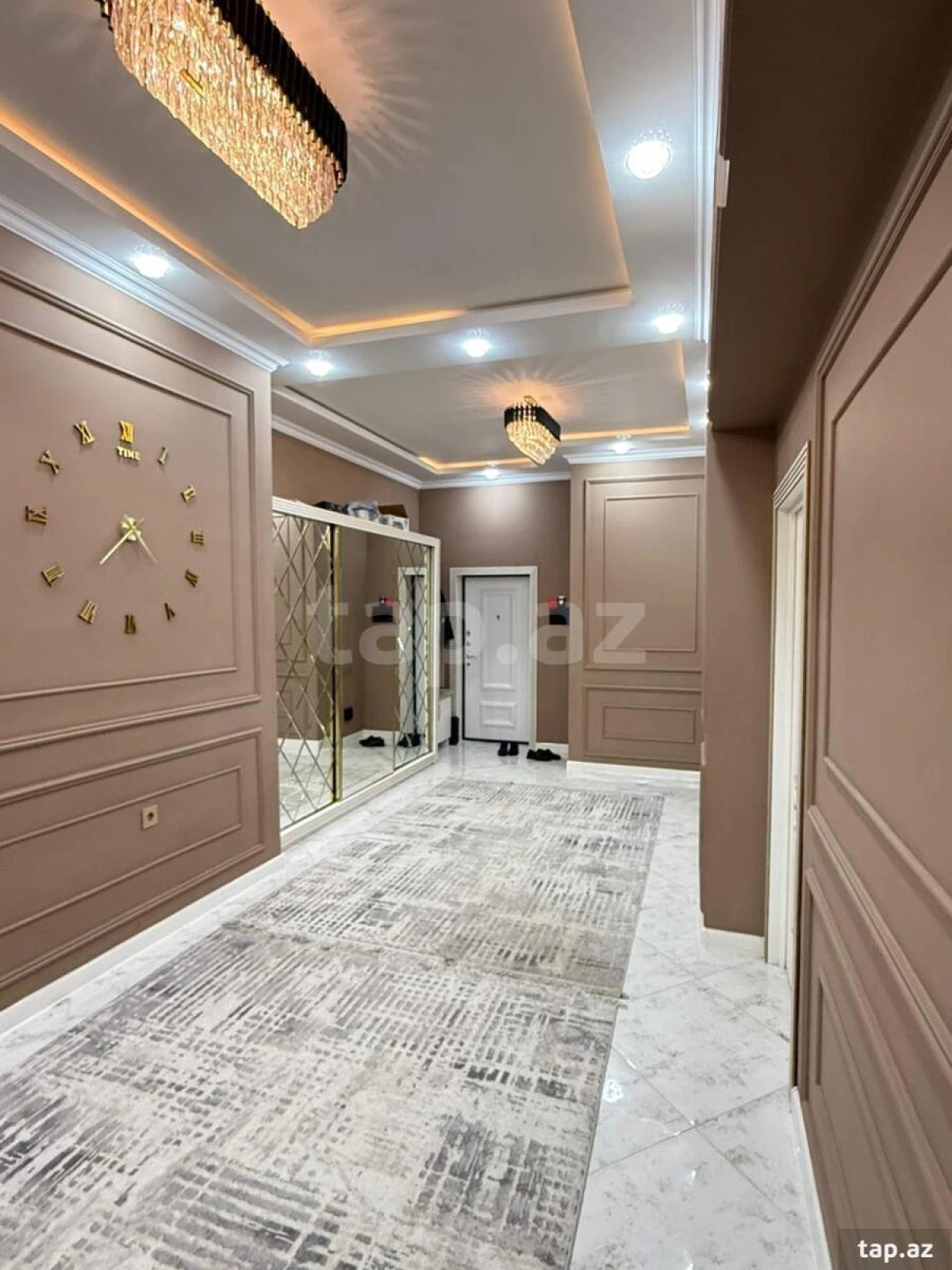 Satılır 3 otaqlı yeni tikili 125 m²