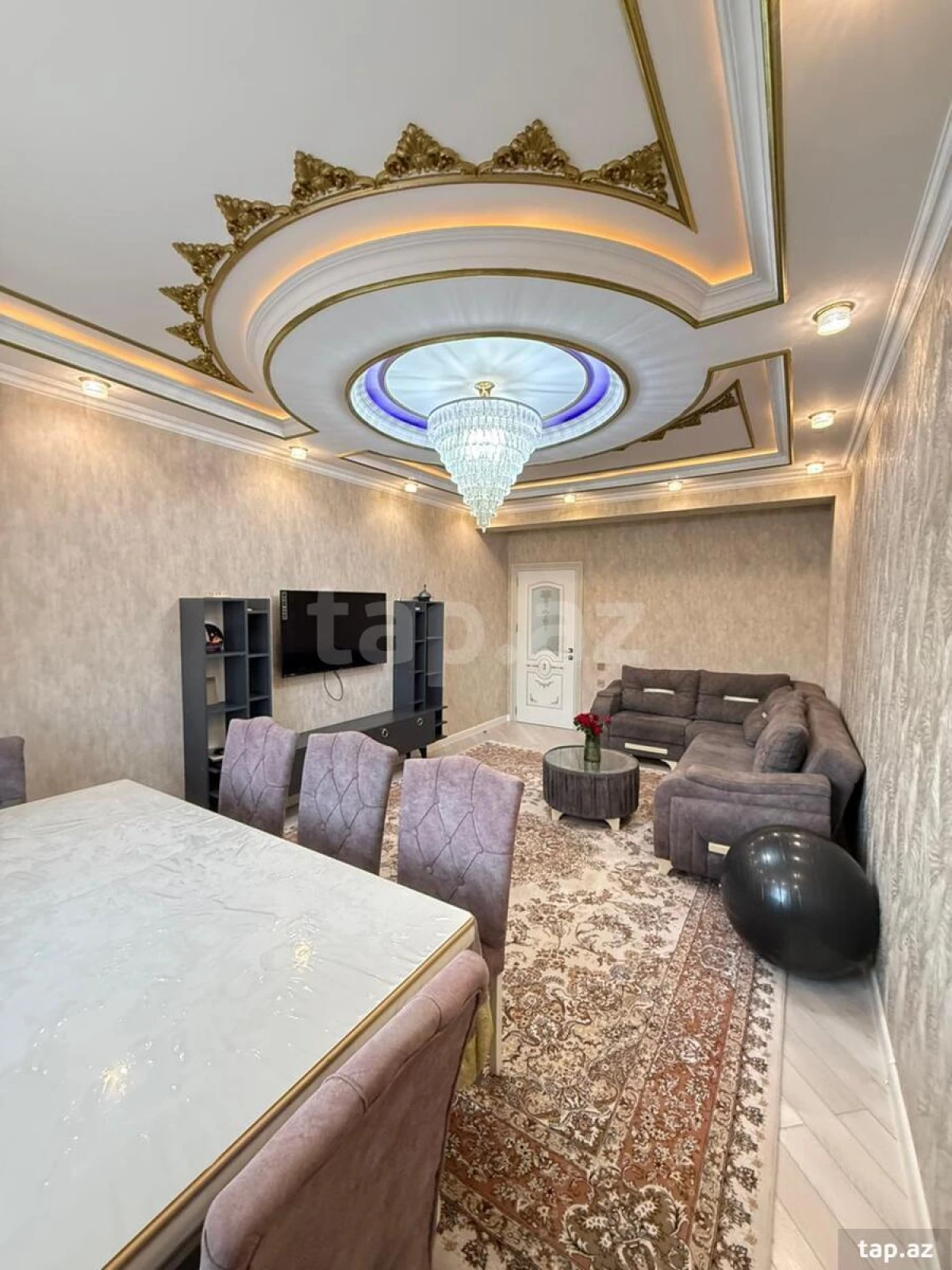 Satılır 3 otaqlı yeni tikili 125 m²