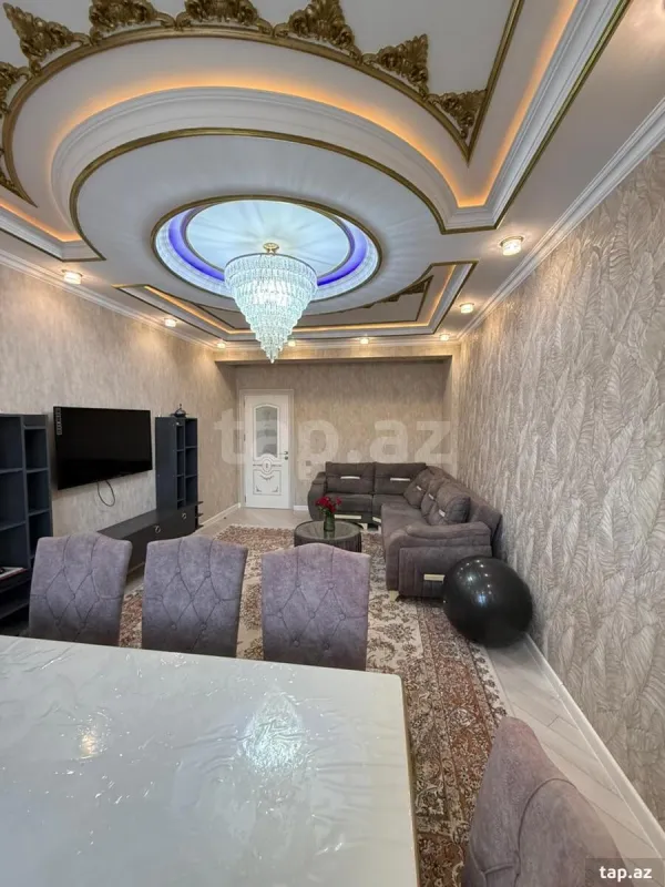 Satılır 3 otaqlı yeni tikili 125 m²