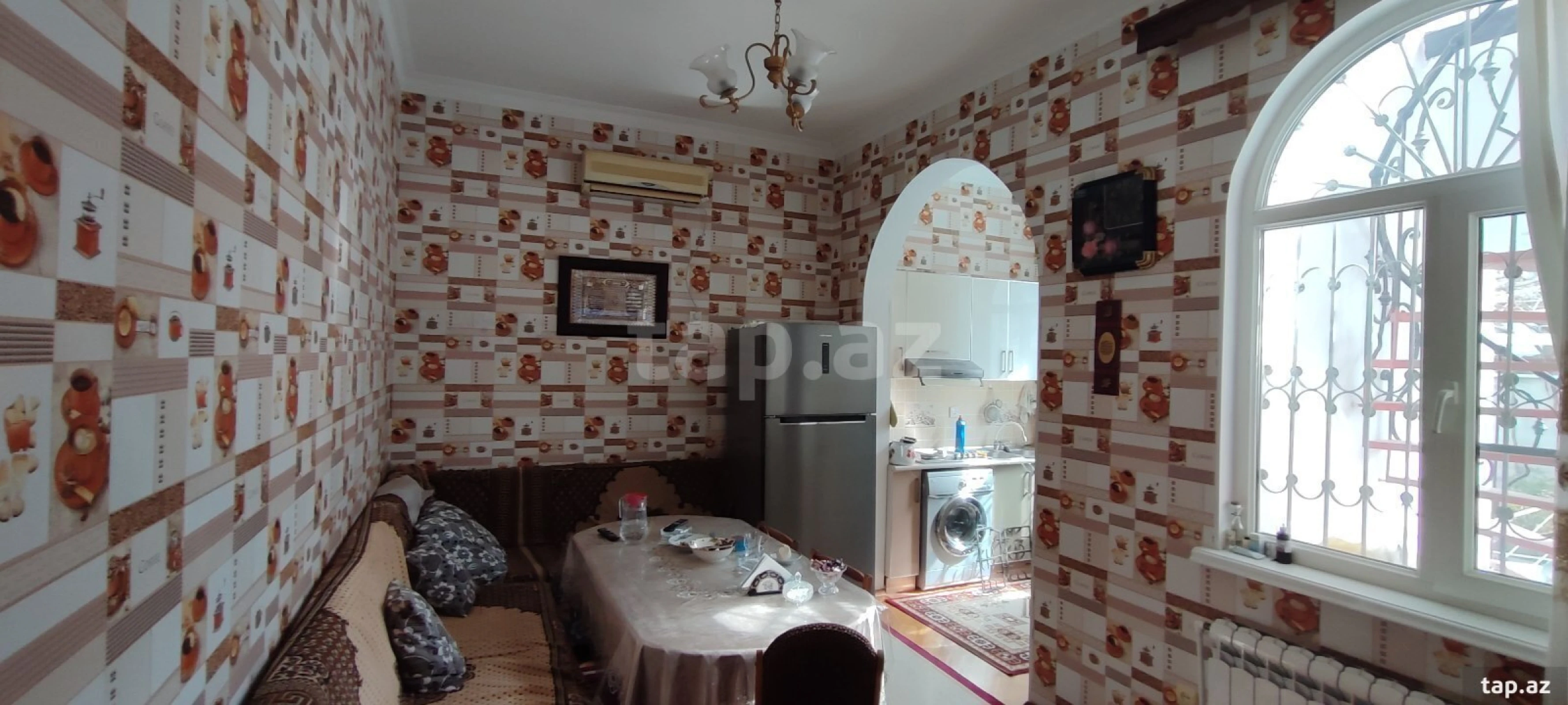 Satılır 8 otaqlı həyət evi