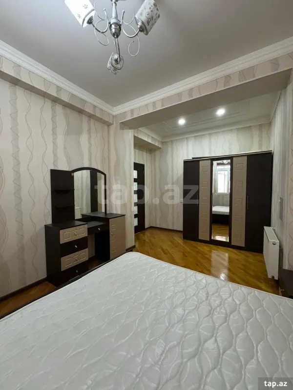 Kirayə verilir 3 otaqlı yeni tikili 98 m²