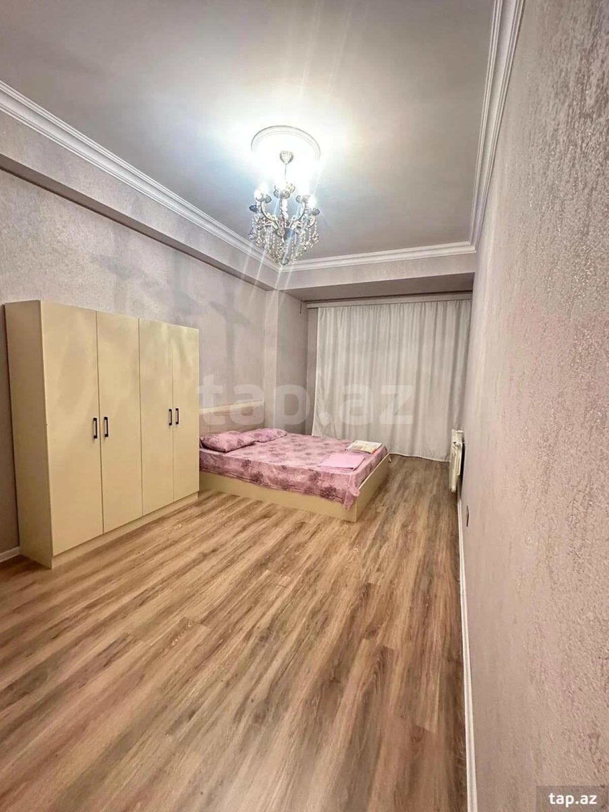 Kirayə verilir 2 otaqlı yeni tikili 80 m²