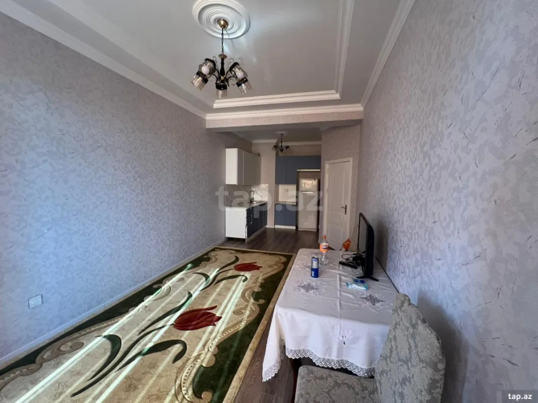 Kirayə verilir 2 otaqlı yeni tikili 80 m²