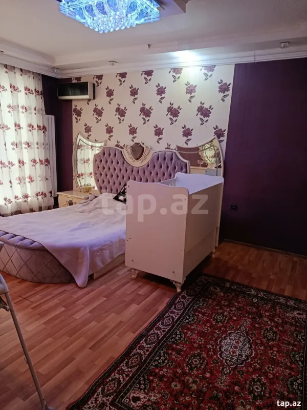 Satılır 4 otaqlı həyət evi