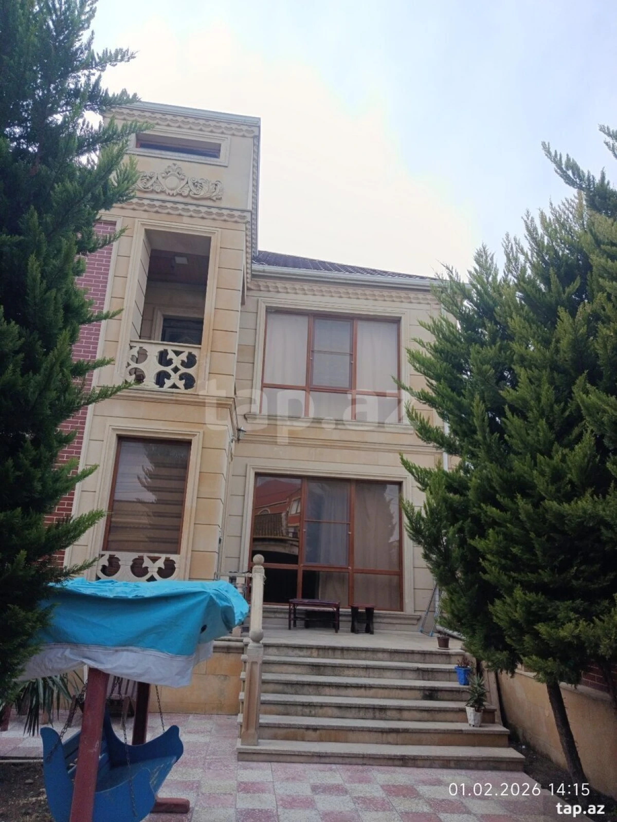 Satılır 4 otaqlı həyət evi