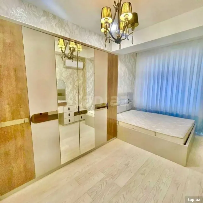 Satılır 2 otaqlı yeni tikili 80 m²
