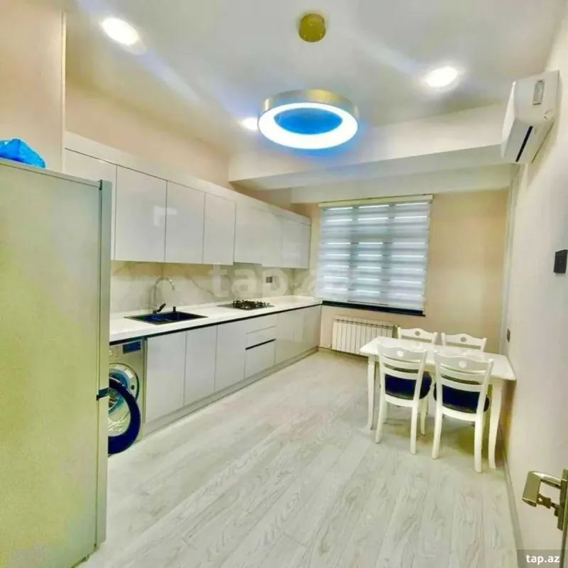 Satılır 2 otaqlı yeni tikili 80 m²