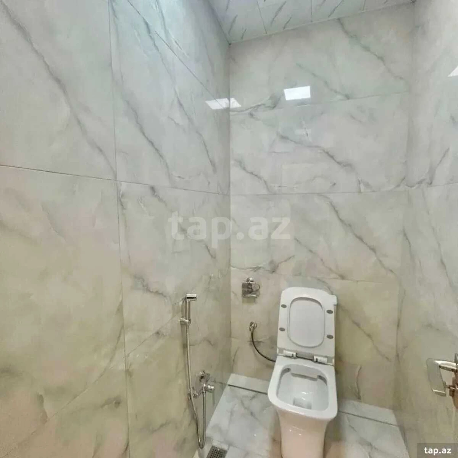 Satılır 2 otaqlı yeni tikili 80 m²