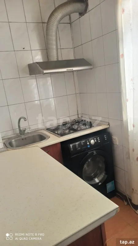 Kirayə verilir 2 otaqlı mənzil 65 m²