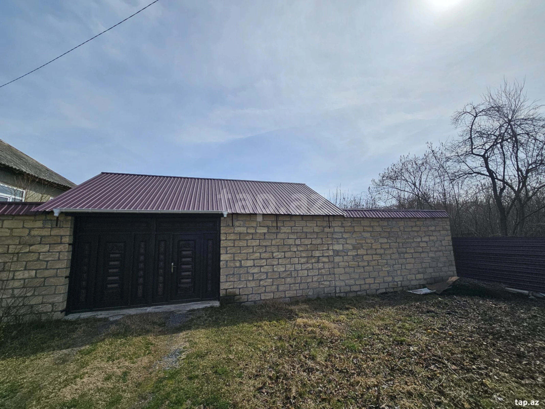 Satılır 4 otaqlı həyət evi